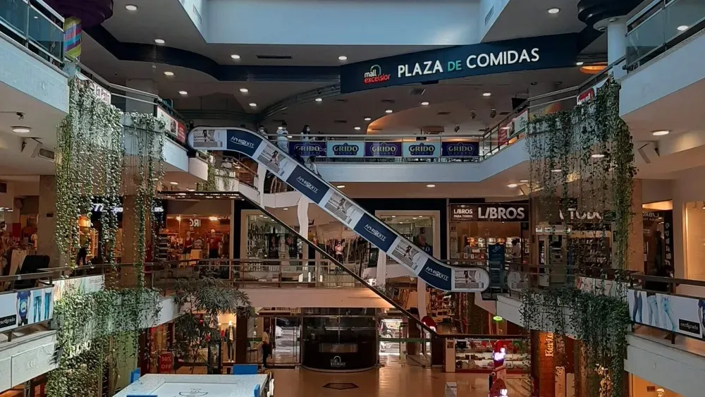 Mall Excelsior